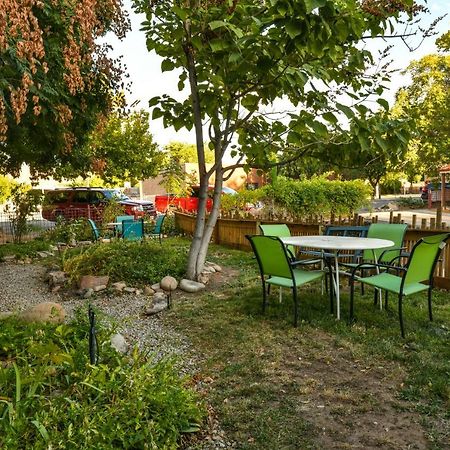 Lodge 7 - Downtown Location. Studio With Shared Hot Tub. Minutes To Arches N.P. Moab Exterior foto